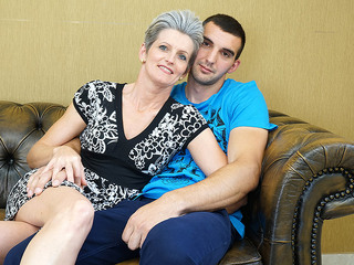 Horny mature slut fucking a younger dude