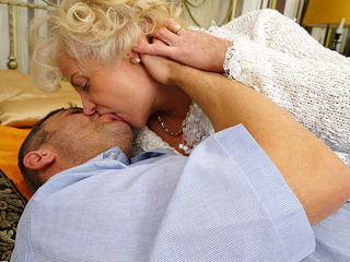 Naughty mature lady fucking and sucking hard