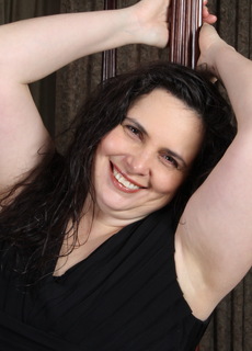 Chubby American housewife getting very naughty at Mature.nl