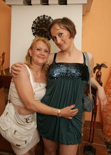 These naughty housewives love licking and playing at Mature.nl